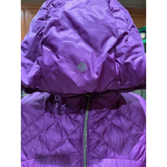 Lululemon Down For A Run Jacket Womens Size 4 Purple Hooded Full Zip Down - Picture 2 of 14